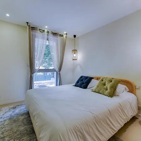 Apartment Beautiful 7p Center 250m *