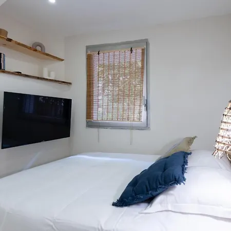 Apartment Beautiful 7p Center 250m